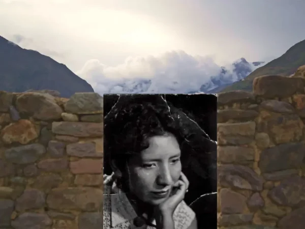 JULIA SE REVELA