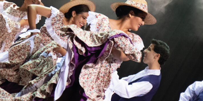 DANZAS PERUANAS UPC