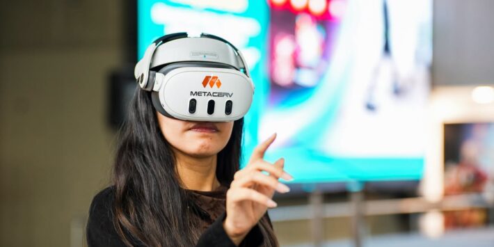 VIDEOAKT: BIENAL DE ARTE Y NUEVOS MEDIOS