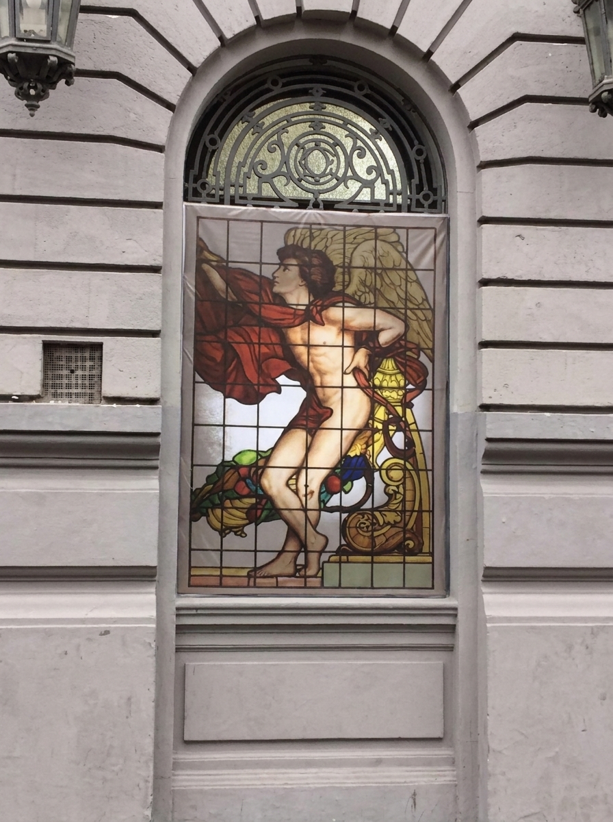El edificio también cambió de historia